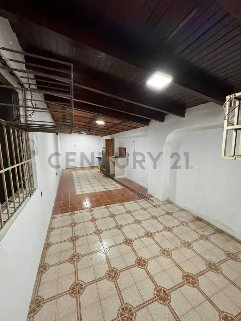 Casa en Avenida Principal de Guanta, Urbanización Las Palmas - 6