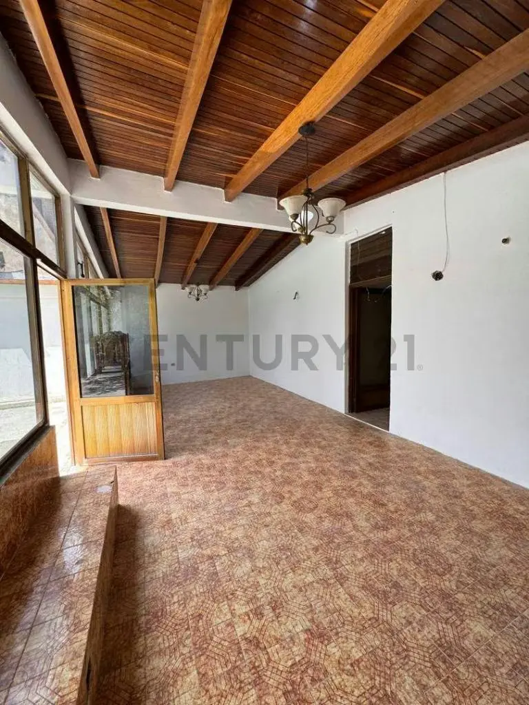 Casa en Avenida Principal de Guanta, Urbanización Las Palmas - 7