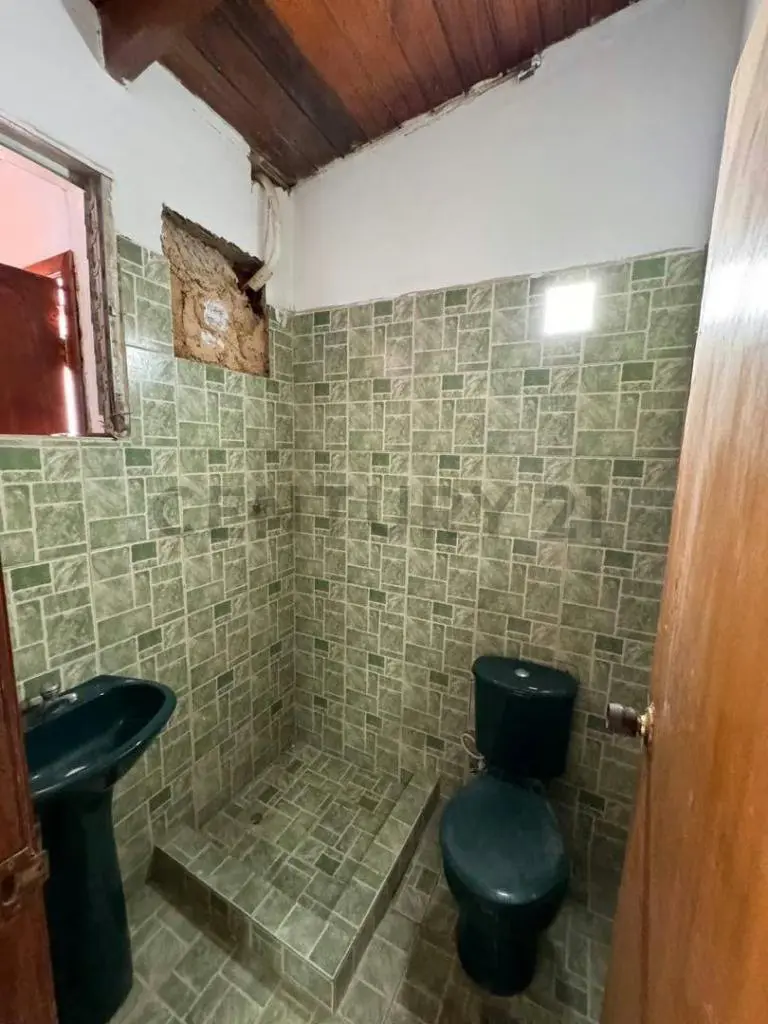 Casa en Avenida Principal de Guanta, Urbanización Las Palmas - 10