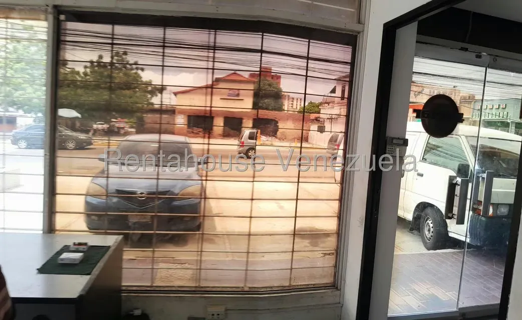 Comercial (Local Comercial) en Alquiler en Dr Portillo, Zulia - 12