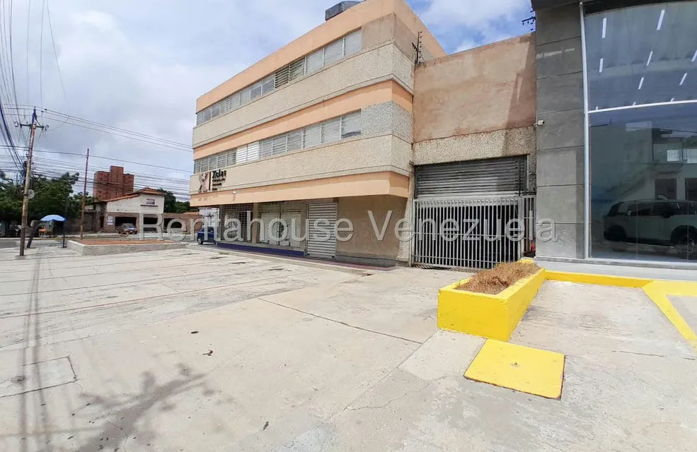 Comercial (Local Comercial) en Alquiler en Dr Portillo, Zulia - 2