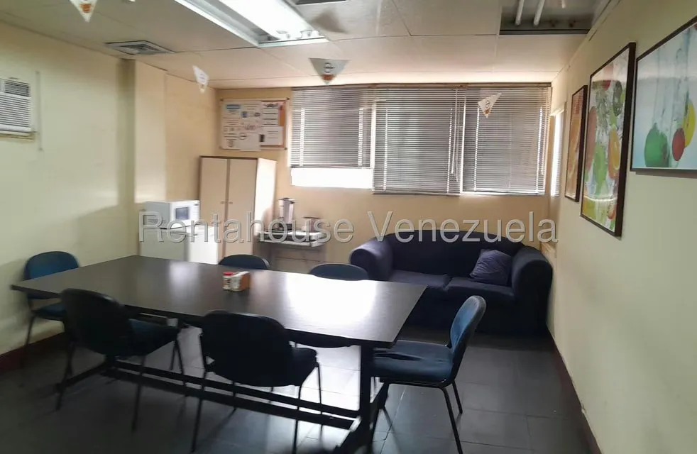 Comercial (Local Comercial) en Alquiler en Dr Portillo, Zulia - 26