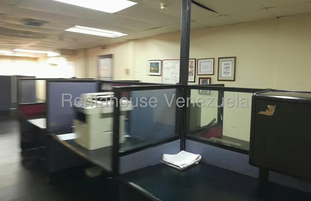 Comercial (Local Comercial) en Alquiler en Dr Portillo, Zulia - 27