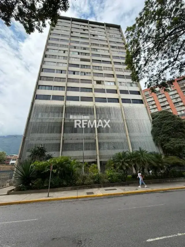 Apartamento en venta en Los Dos Caminos