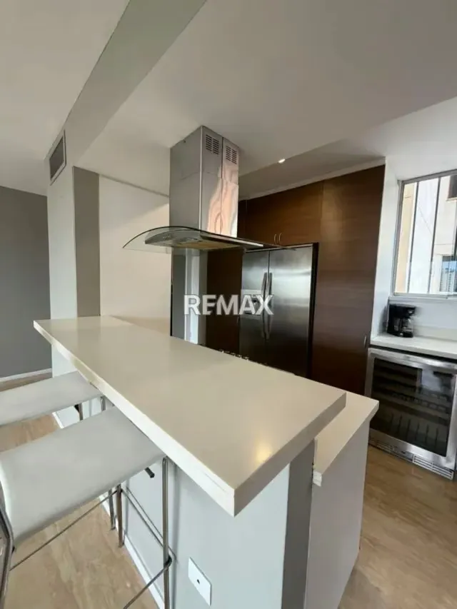 Apartamento en venta en Los Dos Caminos - 7