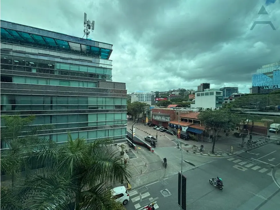 Se vende Oficina 516m² Las Mercedes - 2