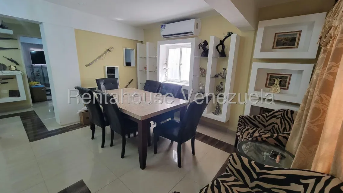 Townhouse (Multiples Niveles) en Alquiler en Sector Bobare, Falcon - 2