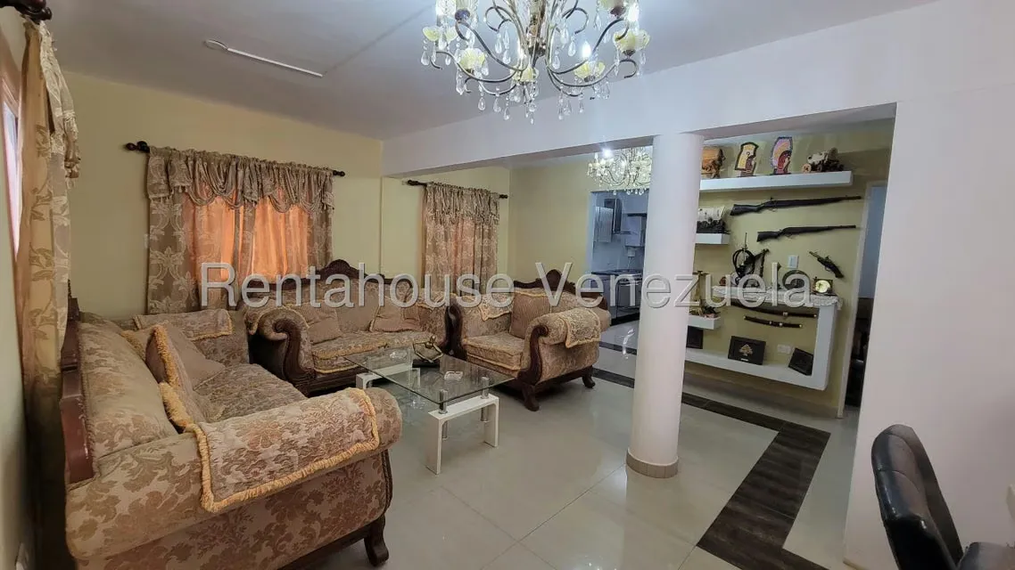 Townhouse (Multiples Niveles) en Alquiler en Sector Bobare, Falcon - 3