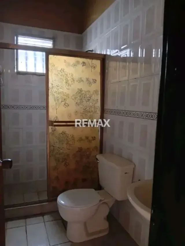 Vendo casa quinta con Excelente ubicación hacia la zona industrial - 5