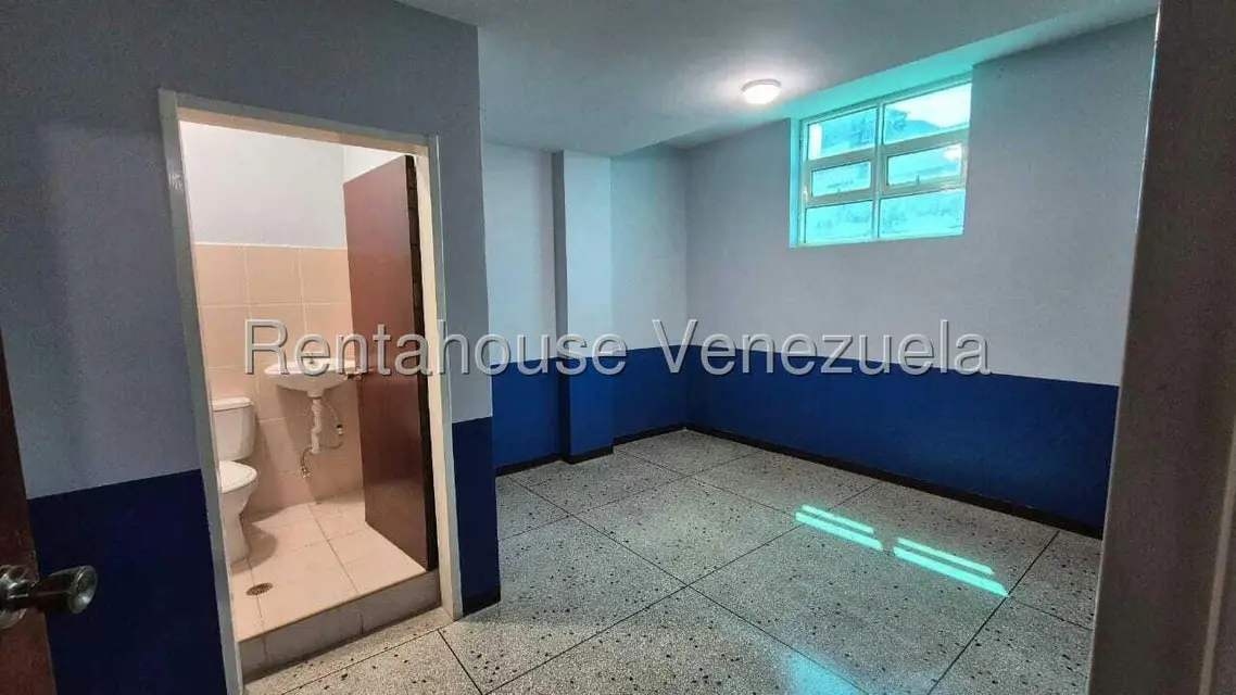 Oficina en Alquiler en Zona Oeste, Lara - 5