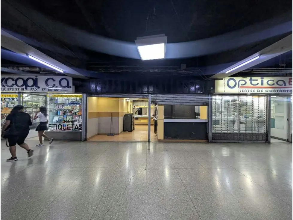 Local 279 m² frente al Metro Parque Central | 3 entradas | Av. Lecuna - 19
