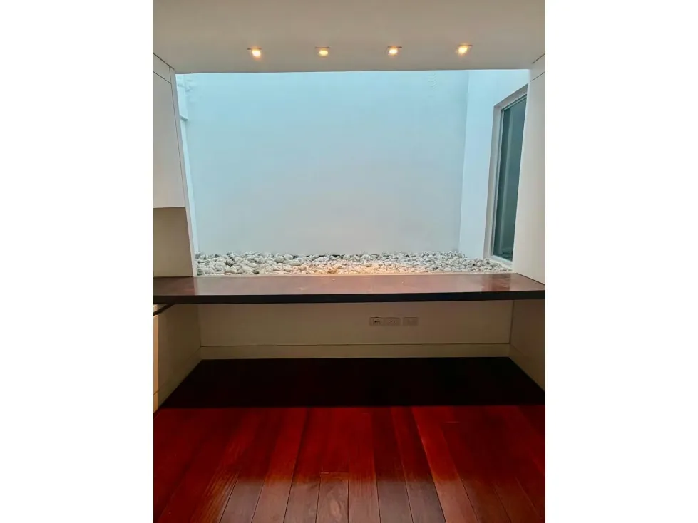 Se vende quinta en calle cerrada 750m2 Lomas del Mirador 2550 - 12