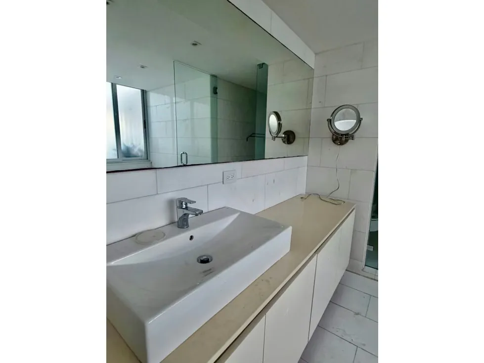 Se vende quinta en calle cerrada 750m2 Lomas del Mirador 2550 - 15