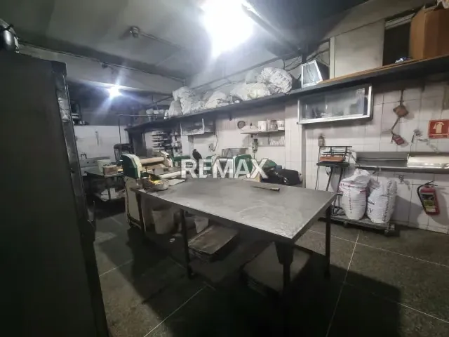 EN VENTA ESTRATÉGICO FONDO DE COMERCIO PARA PANADERIA - 12