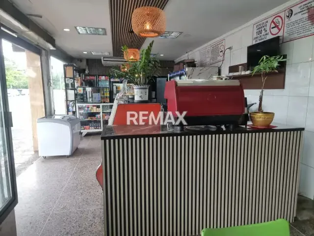 EN VENTA ESTRATÉGICO FONDO DE COMERCIO PARA PANADERIA - 2