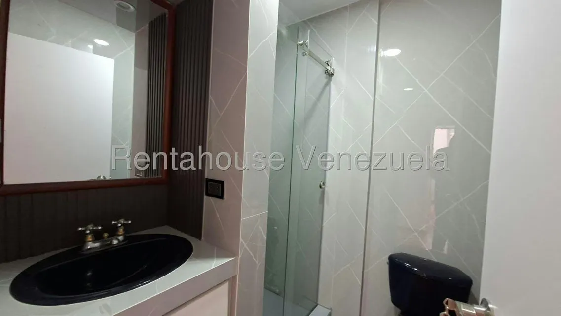 Apartamento (1 Nivel) en Alquiler en Los Salias, Miranda - 14