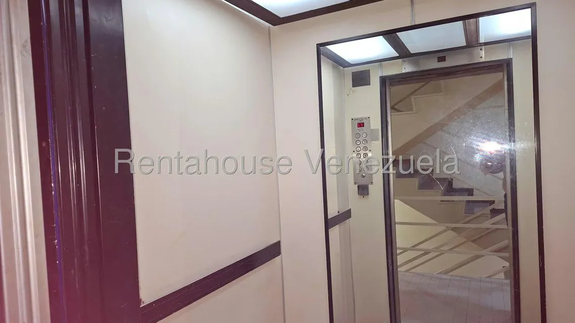Apartamento (1 Nivel) en Alquiler en Los Salias, Miranda - 32