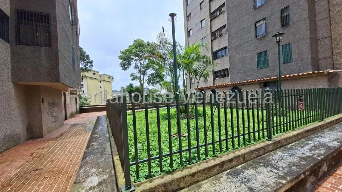 Apartamento (1 Nivel) en Alquiler en Los Salias, Miranda - 38