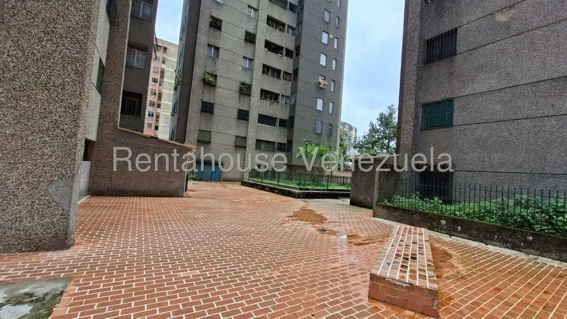 Apartamento (1 Nivel) en Alquiler en Los Salias, Miranda - 39