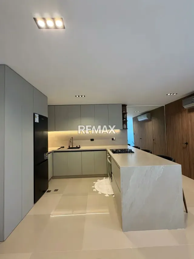 Venta de moderno Apartamento en Resd. Monreale Urb. Las Chimenead Valencia - 10