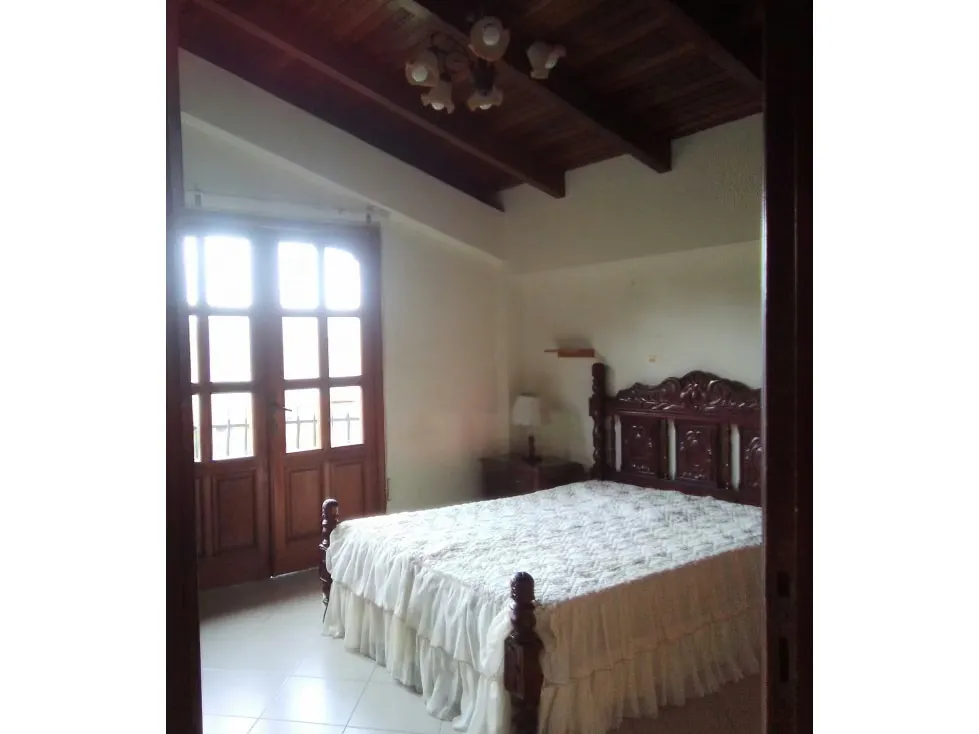 Vendo casa 590m2 Bella Vista 2950 - 18