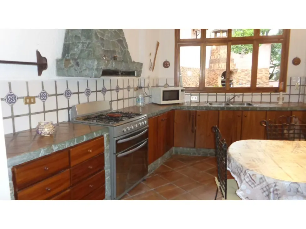 Vendo casa 590m2 Bella Vista 2950 - 3