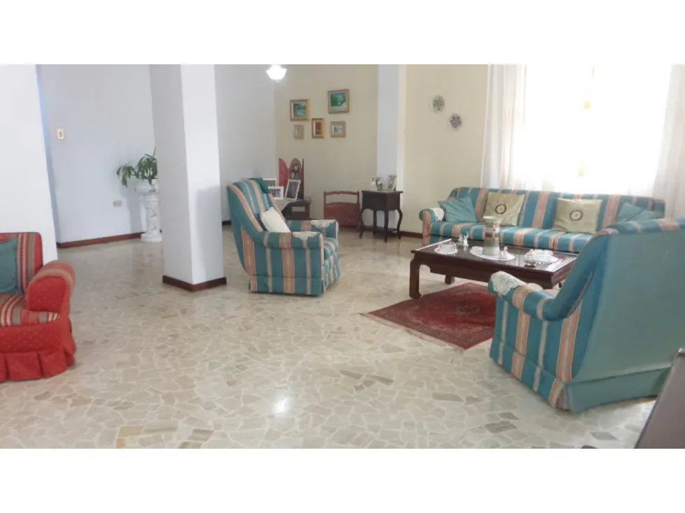 Vendo casa 590m2 Bella Vista 2950 - 6