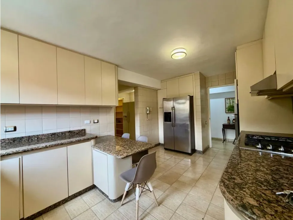 Se alquila PH Triplex 500m2 4h+s/7b/3p Colinas de Valle Arriba - 13