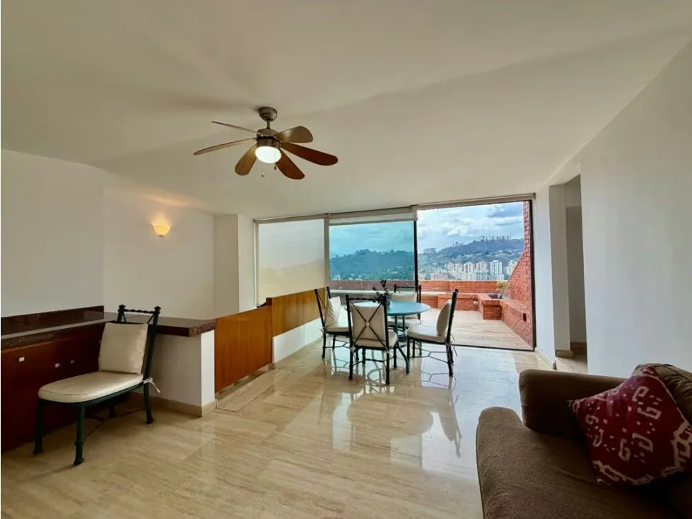 Se alquila PH Triplex 500m2 4h+s/7b/3p Colinas de Valle Arriba - 17