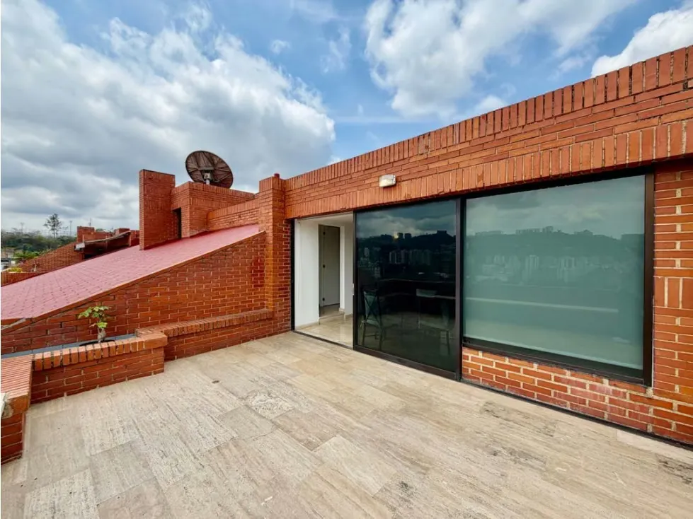 Se alquila PH Triplex 500m2 4h+s/7b/3p Colinas de Valle Arriba - 22
