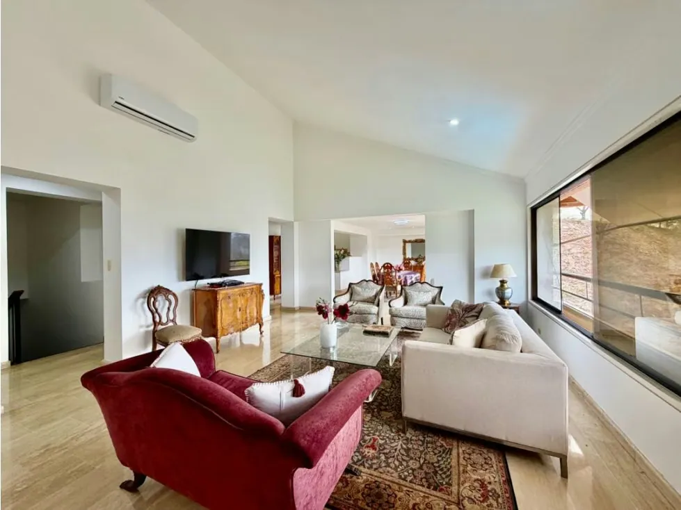 Se alquila PH Triplex 500m2 4h+s/7b/3p Colinas de Valle Arriba - 4
