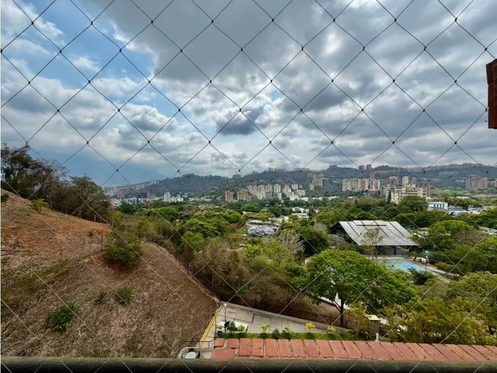 Se alquila PH Triplex 500m2 4h+s/7b/3p Colinas de Valle Arriba - 9