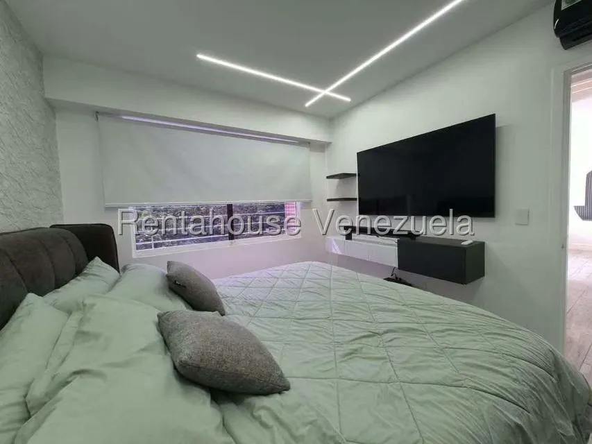 Apartamento (1 Nivel) en Venta en Lomas del Sol, Distrito Metropolitano - 23