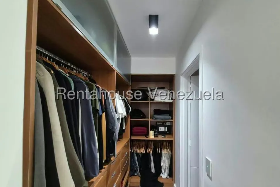 Apartamento (1 Nivel) en Venta en Lomas del Sol, Distrito Metropolitano - 24