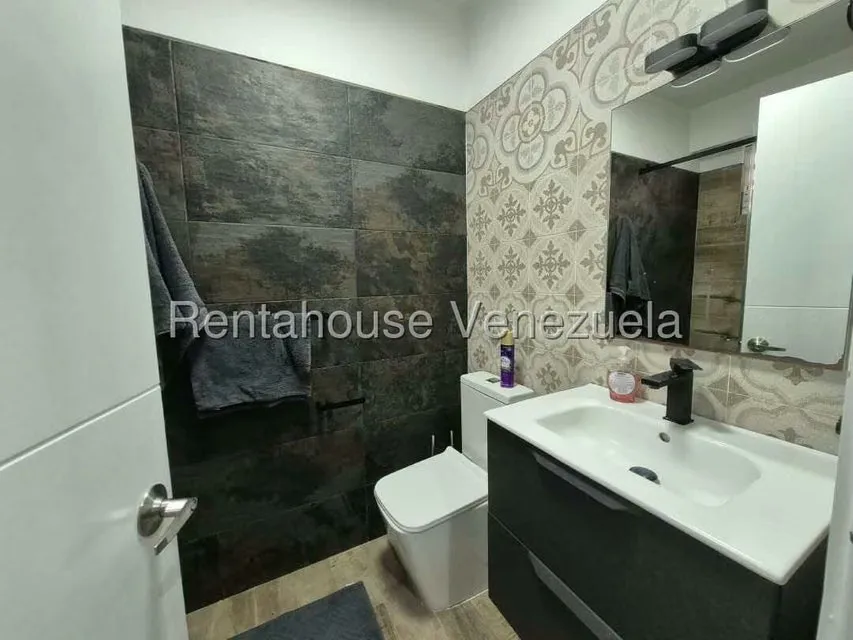 Apartamento (1 Nivel) en Venta en Lomas del Sol, Distrito Metropolitano - 25