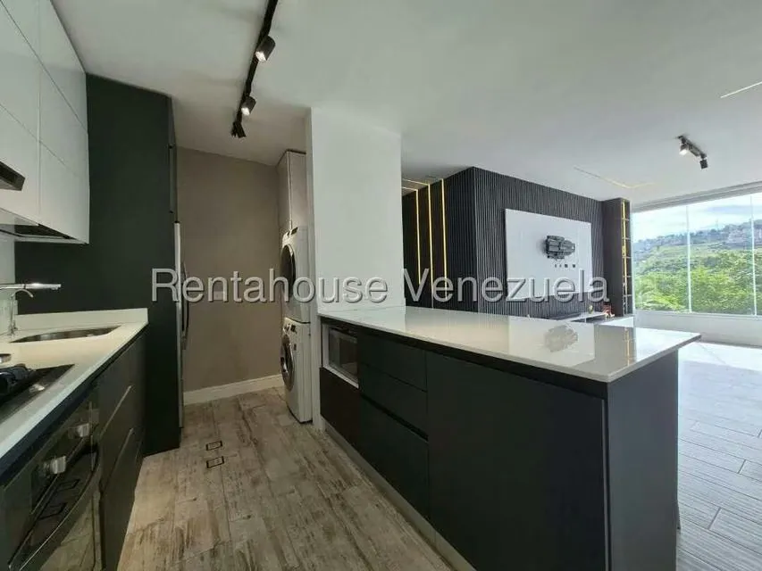 Apartamento (1 Nivel) en Venta en Lomas del Sol, Distrito Metropolitano - 9