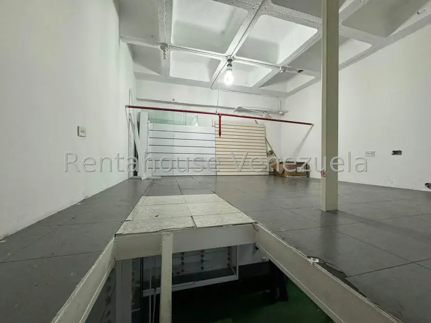 Local Comercial en Alquiler en Prados del Este, Distrito Metropolitano - 8