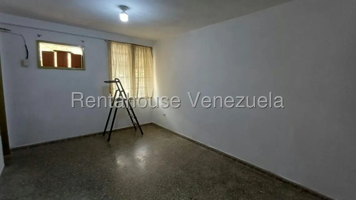 Apartamento (1 Nivel) en Alquiler en Conjunto Residencial Turmero, Aragua - 24