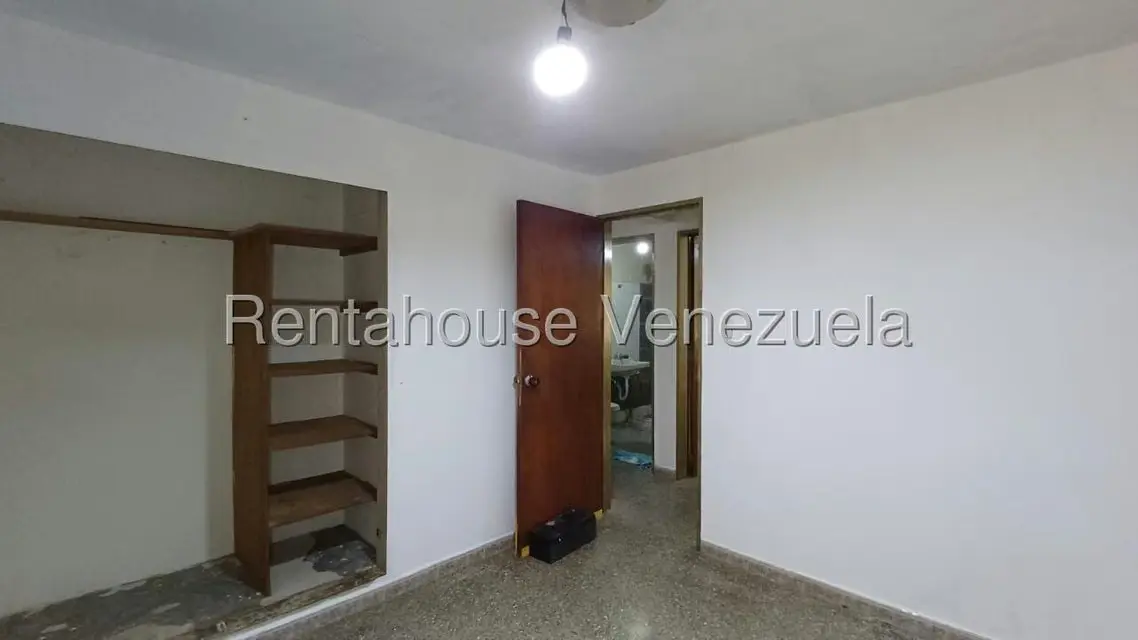 Apartamento (1 Nivel) en Alquiler en Conjunto Residencial Turmero, Aragua - 29