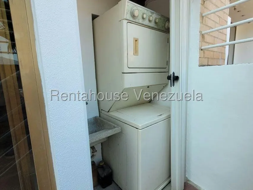 Apartamento (1 Nivel) en Venta en Los Samanes, Distrito Metropolitano - 11
