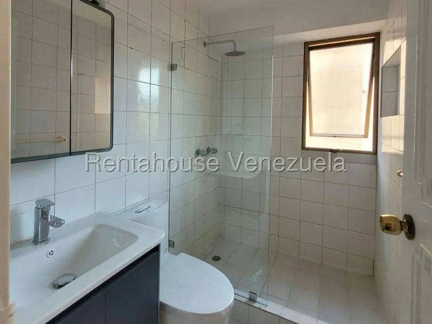 Apartamento (1 Nivel) en Venta en Los Samanes, Distrito Metropolitano - 25