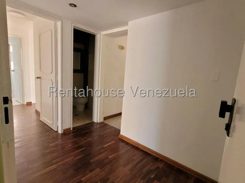 Apartamento (1 Nivel) en Venta en Los Samanes, Distrito Metropolitano - 5