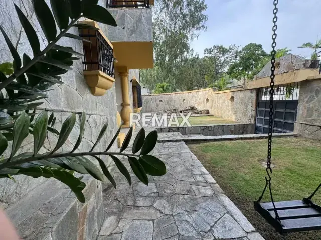 Venta de casa de esquina en la Viña a actualizar - 3