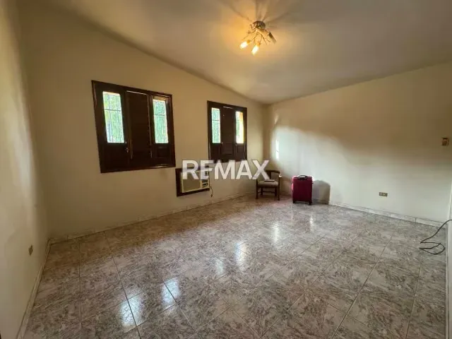 Venta de casa de esquina en la Viña a actualizar - 7