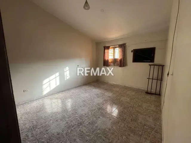 Venta de casa de esquina en la Viña a actualizar - 9