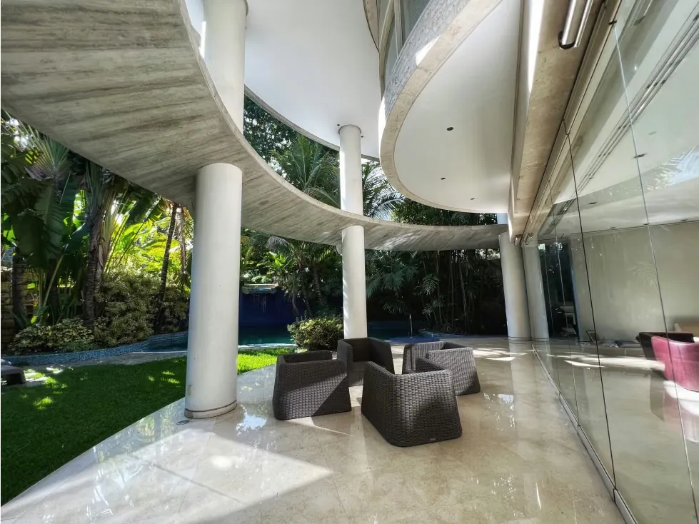 Se Vende Casa/2.200M2c/1.200M2t/4h+4s/8b+4s/8p/6081 - 8