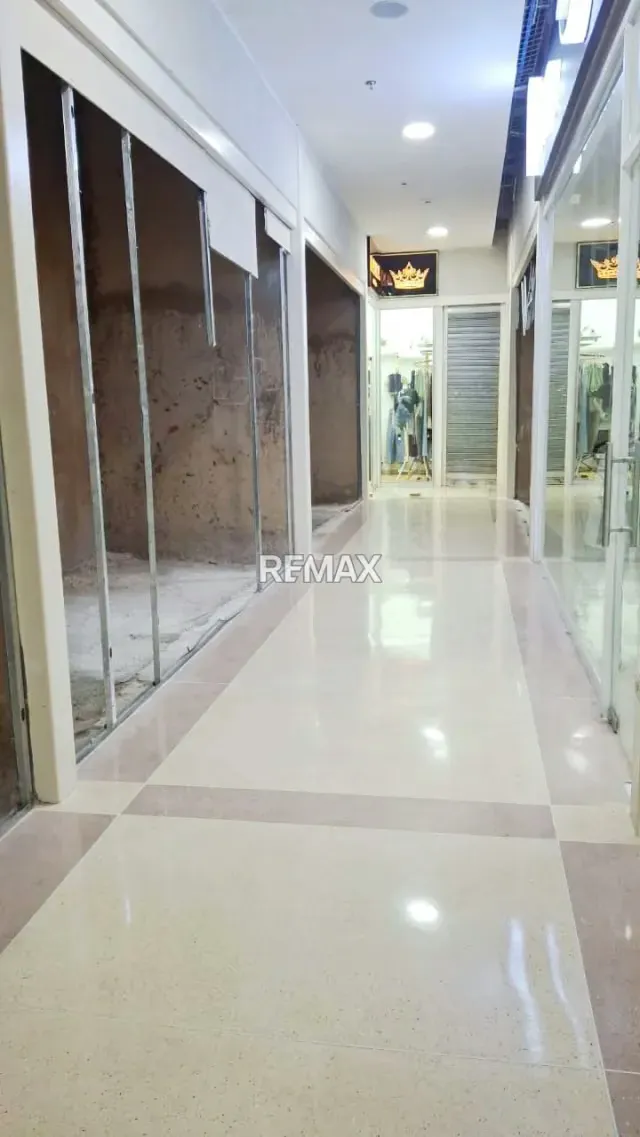 Local comercial en alquiler (Mall Paseo San Francisco) - 2