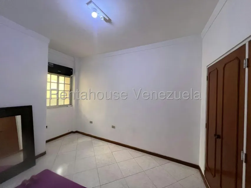 Apartamento (1 Nivel) en Venta en Prebo I, Carabobo - 24