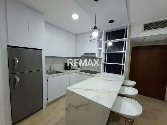 En venta Moderno apartamento en Edificio Punta Brava - 6