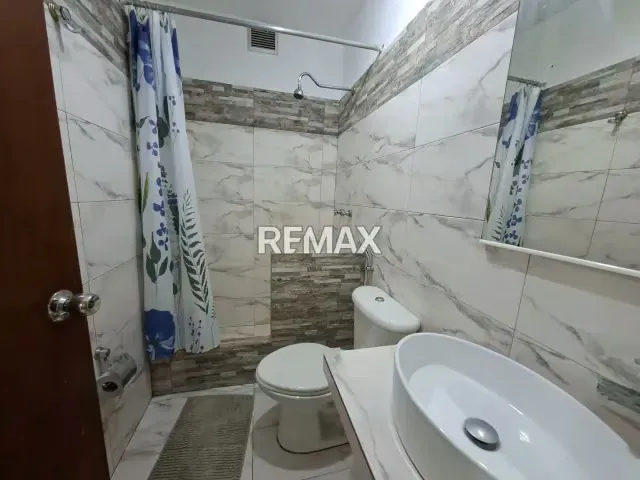 En venta Moderno apartamento en Edificio Punta Brava - 9